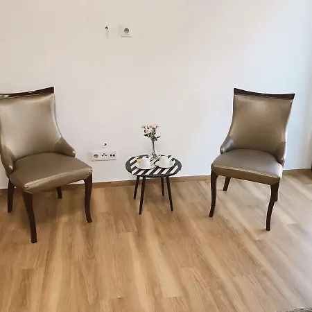 Newly Renovated For 2 People - Just 15 Minutes From The City Center! Gasthof *