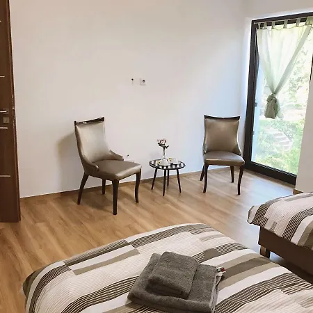 Gasthof Newly Renovated For 2 People - Just 15 Minutes From The City Center! Prag